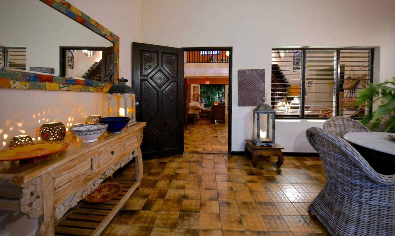 Wonders Boutique Hotel Oranjestad Exterior foto